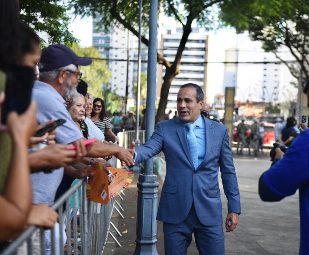 Bruno Reis participa da cerimônia do 2 de Julho no Campo Grande e celebra sucesso popular dos festejos deste ano – Secretaria de Comunicação