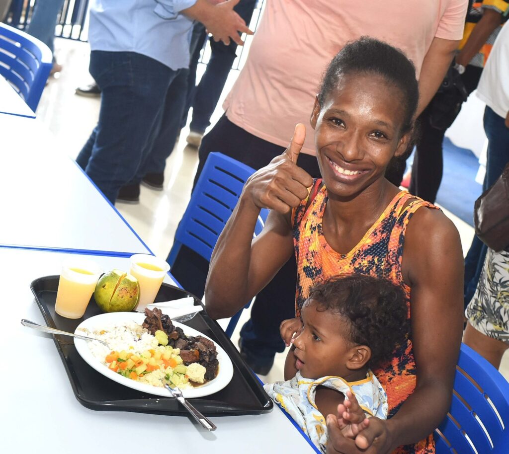 Prefeitura inaugura sétimo restaurante popular e passa a distribuir 3,2 mil refeições gratuitas diariamente – Secretaria de Comunicação