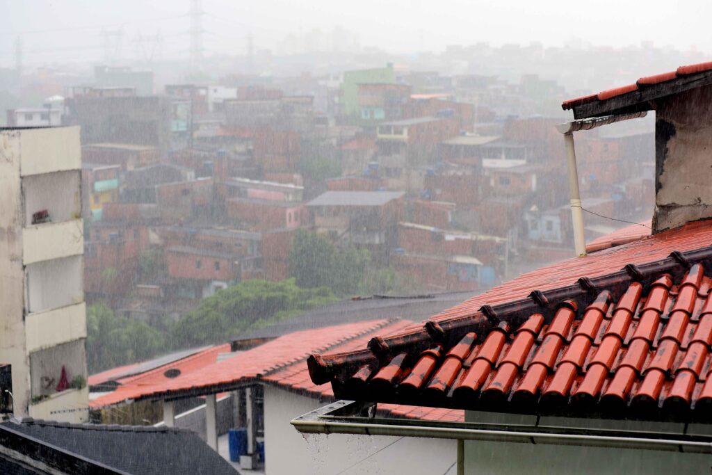 Bairros de Salvador registram até 50 mm de chuva nesta madrugada; nova frente fria deve chegar na próxima semana – Secretaria de Comunicação