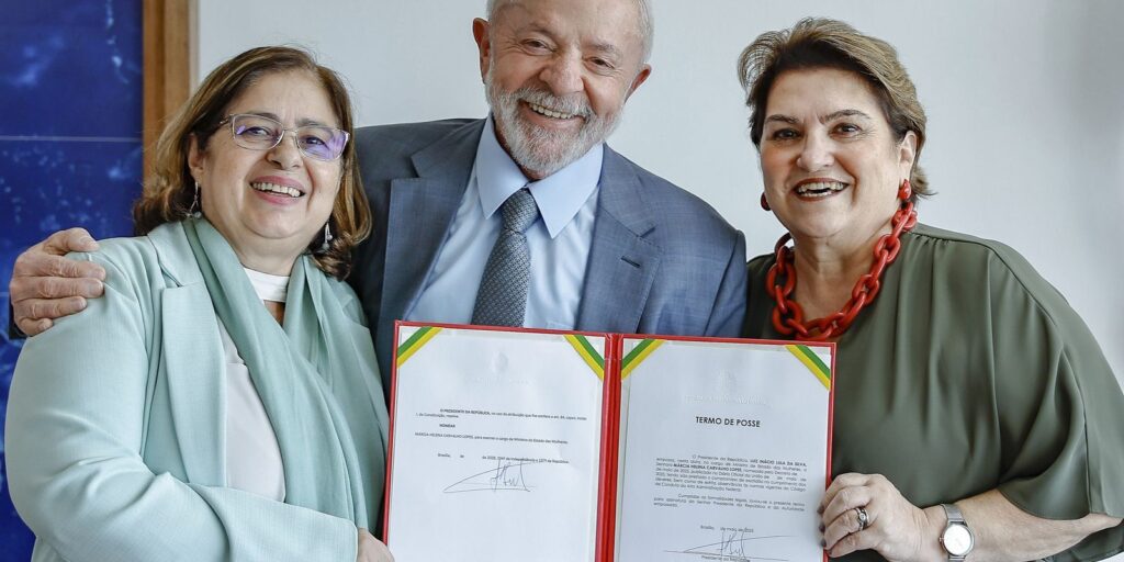 Lula empossa Márcia Lopes no Ministério das Mulheres