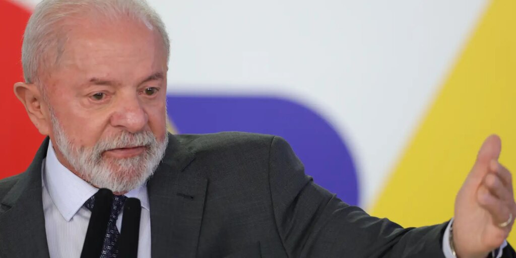 “O mundo ainda não está preparado para viver sem o petróleo”, diz Lula