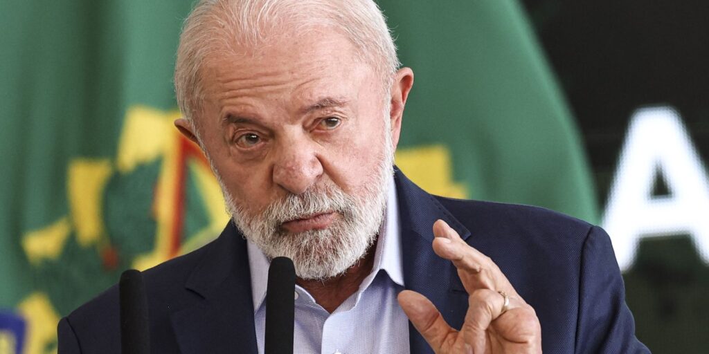 Lula pede aos bancos nova forma de financiar o desenvolvimento