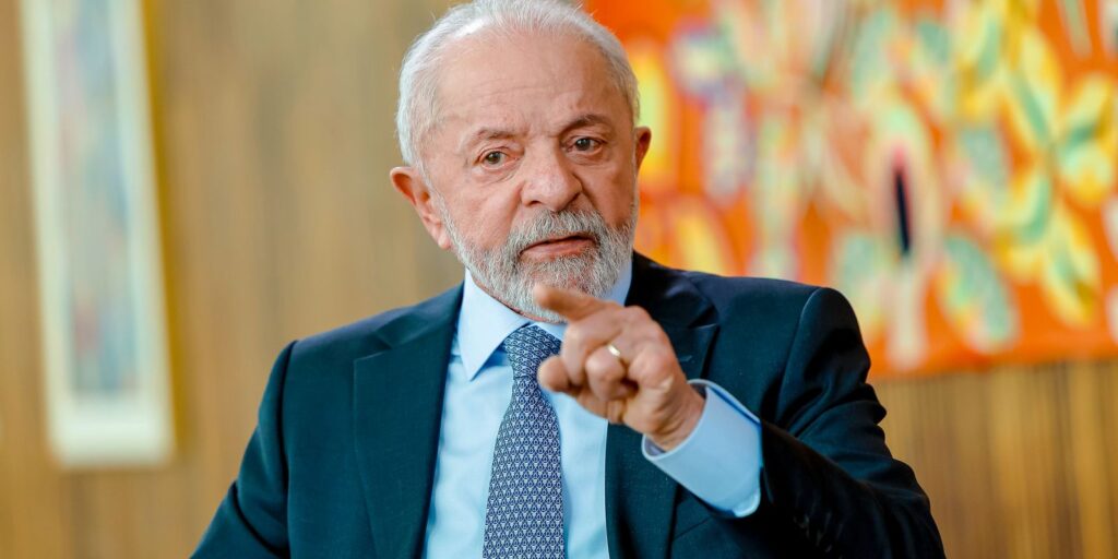 O Brasil negociará como país soberano, diz Lula no New York Times