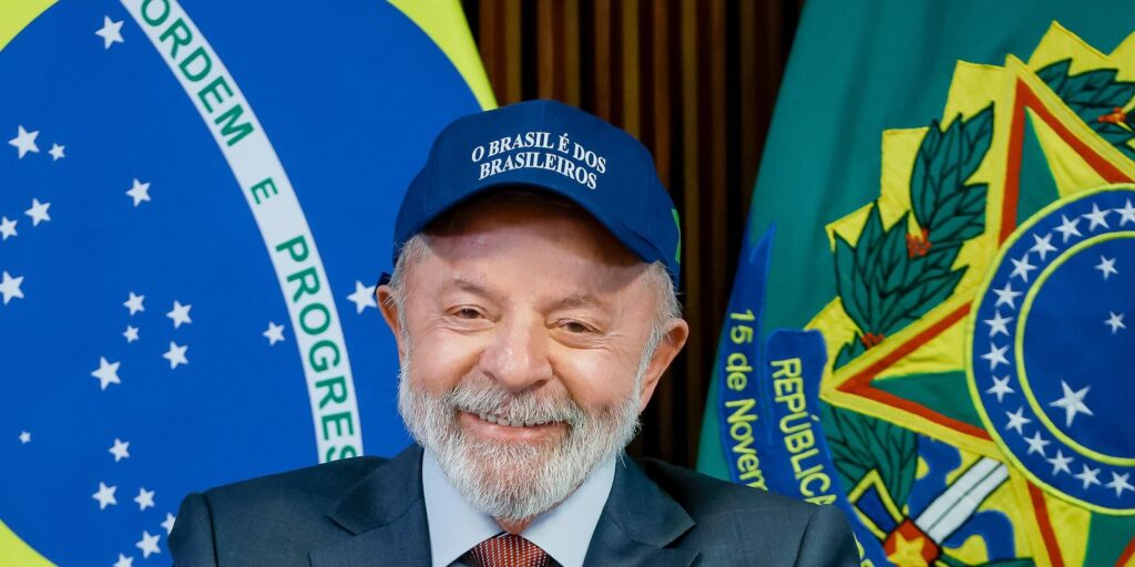 Lula diz que "não tem pressa" para aplicar reciprocidade contra os EUA