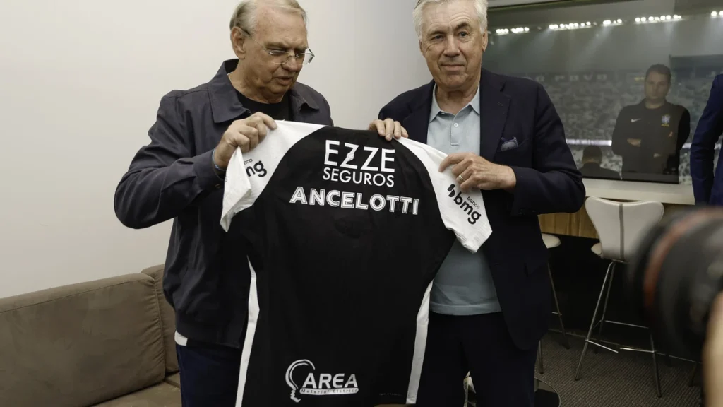 Carlo Ancelotti tecnico da Selecao Brasileira com jogadores convocados